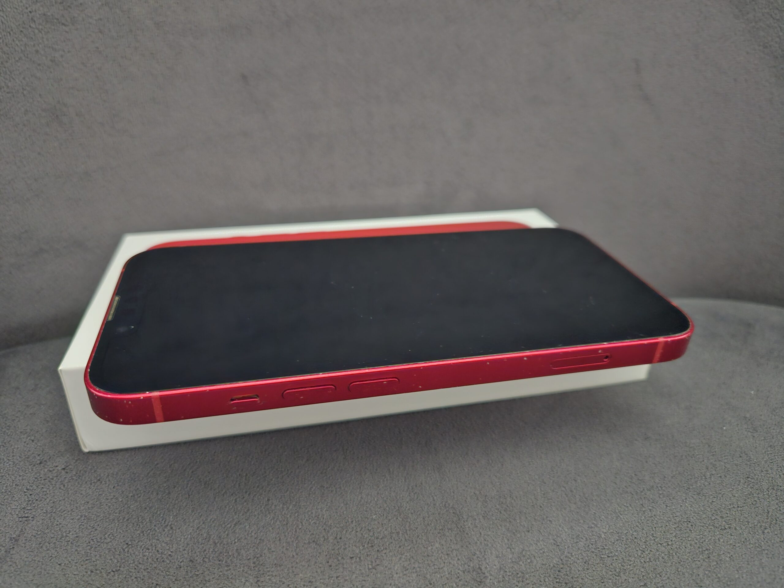 Apple iPhone 13 / 128 GB / Product RED - obrazek 7