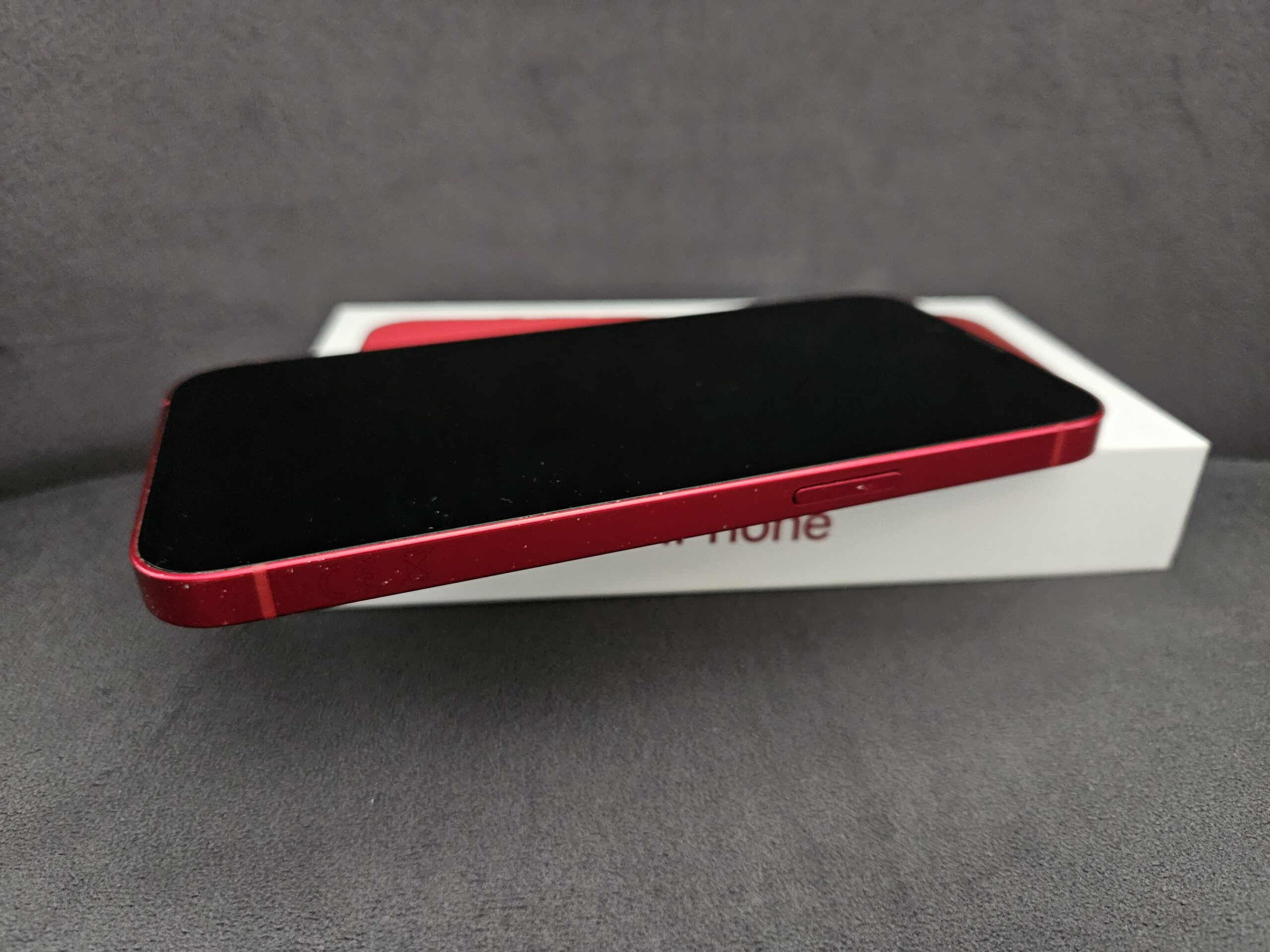 Apple iPhone 13 / 128 GB / Product RED - obrazek 8