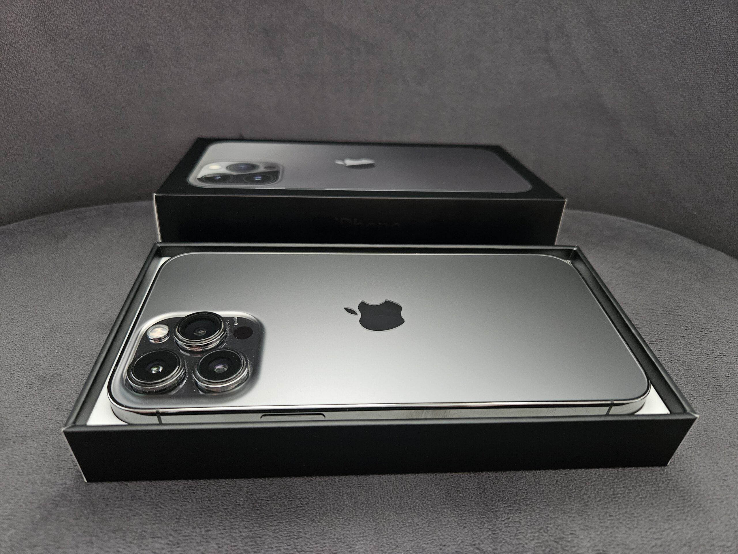Apple iPhone 13 Pro Max / 256 GB / Graphite