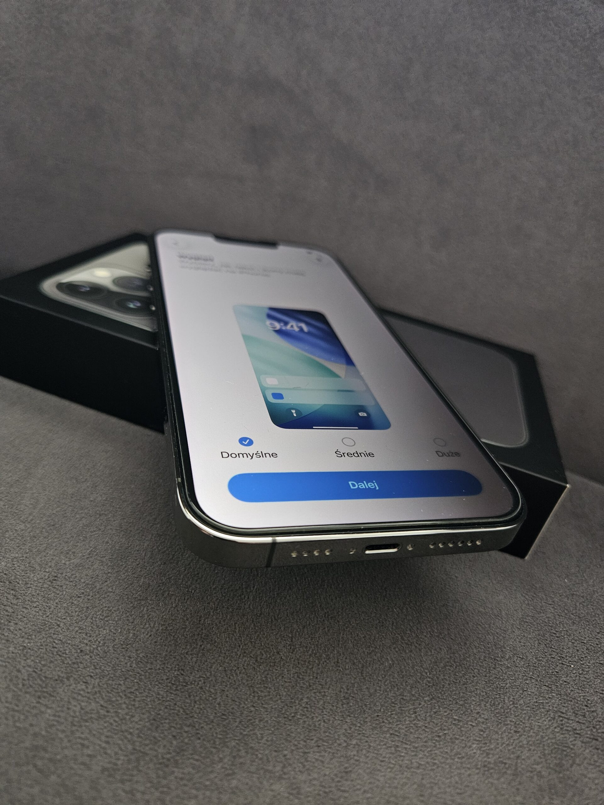 Apple iPhone 13 Pro Max / 256 GB / Graphite - obrazek 5