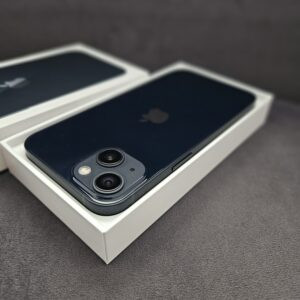 iPhone 13 czarny / 128 GB / Bateria 100% / Gwarancja