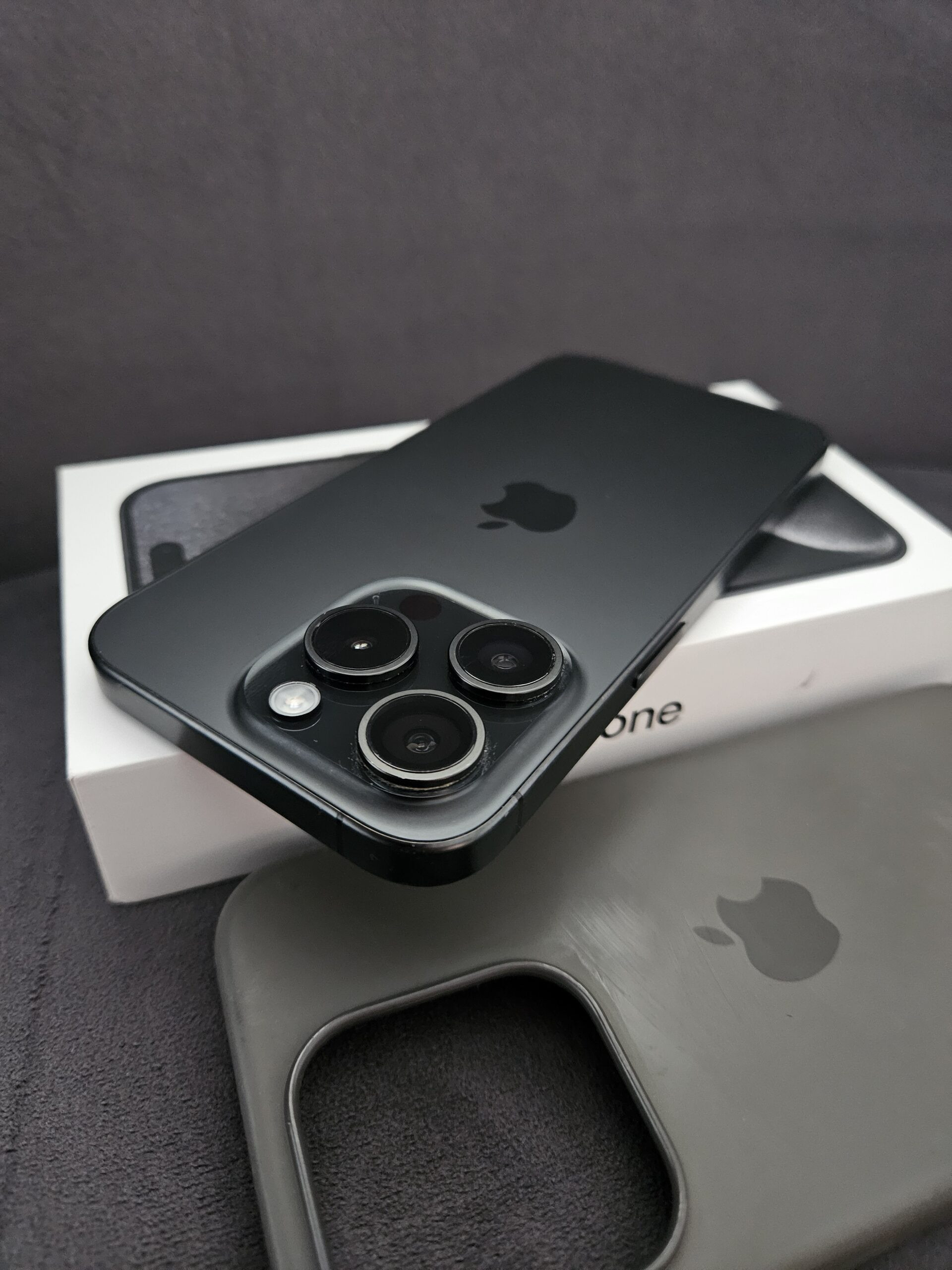 iPhone 15 PRO / 128 GB / Czarny Tytanowy / Gwarancja - obrazek 2