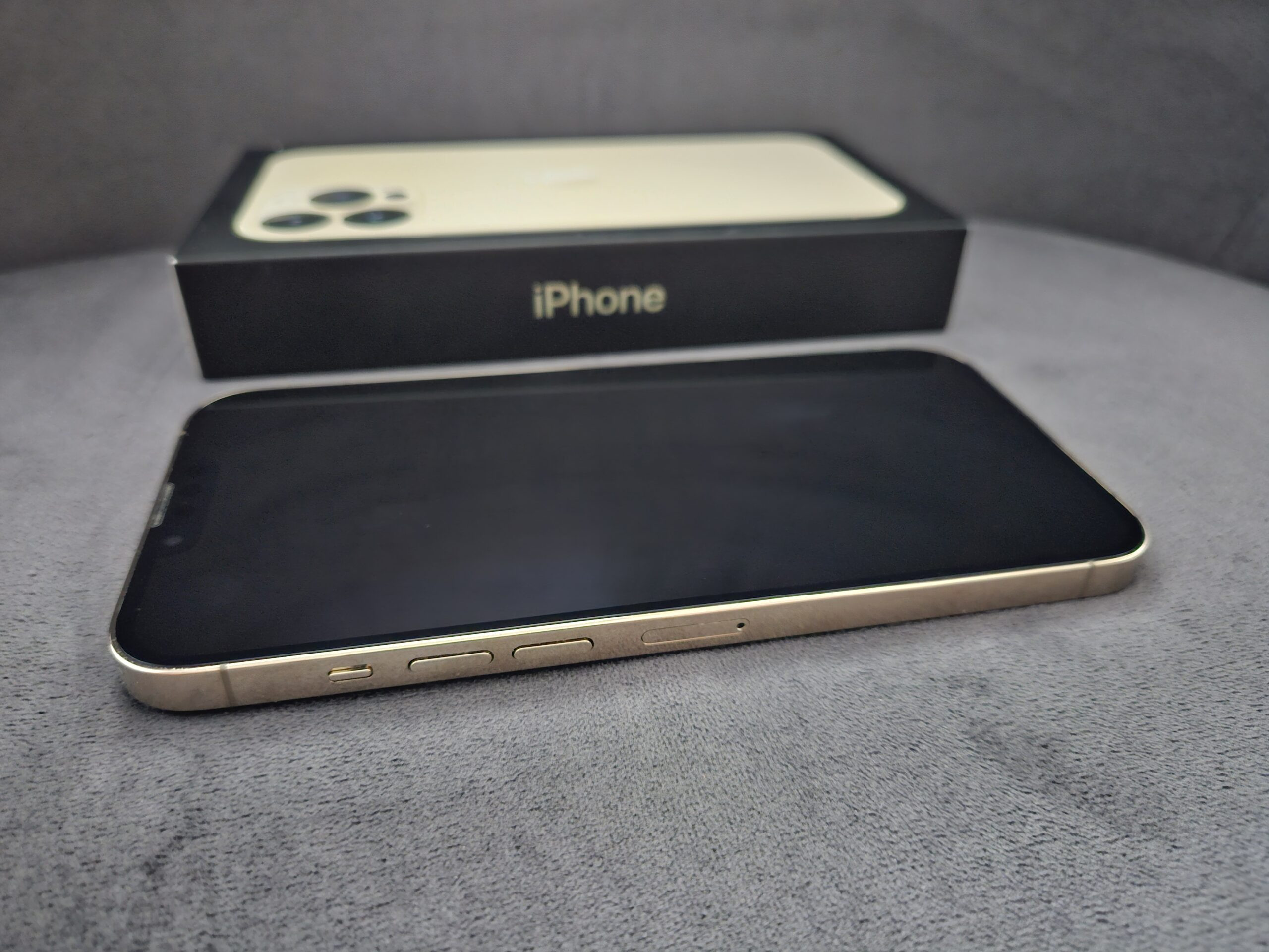 iPhone 13 Pro Max / 256 GB / Złoty / Gwarancja - obrazek 6
